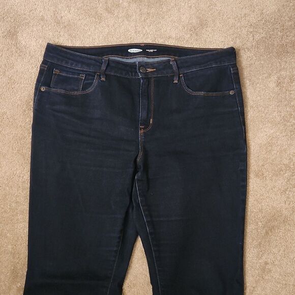 Old Navy Women's Dark Wash Kicker Bootcut Mid-Rise Jeans Size 12 - Picture 2 of 7